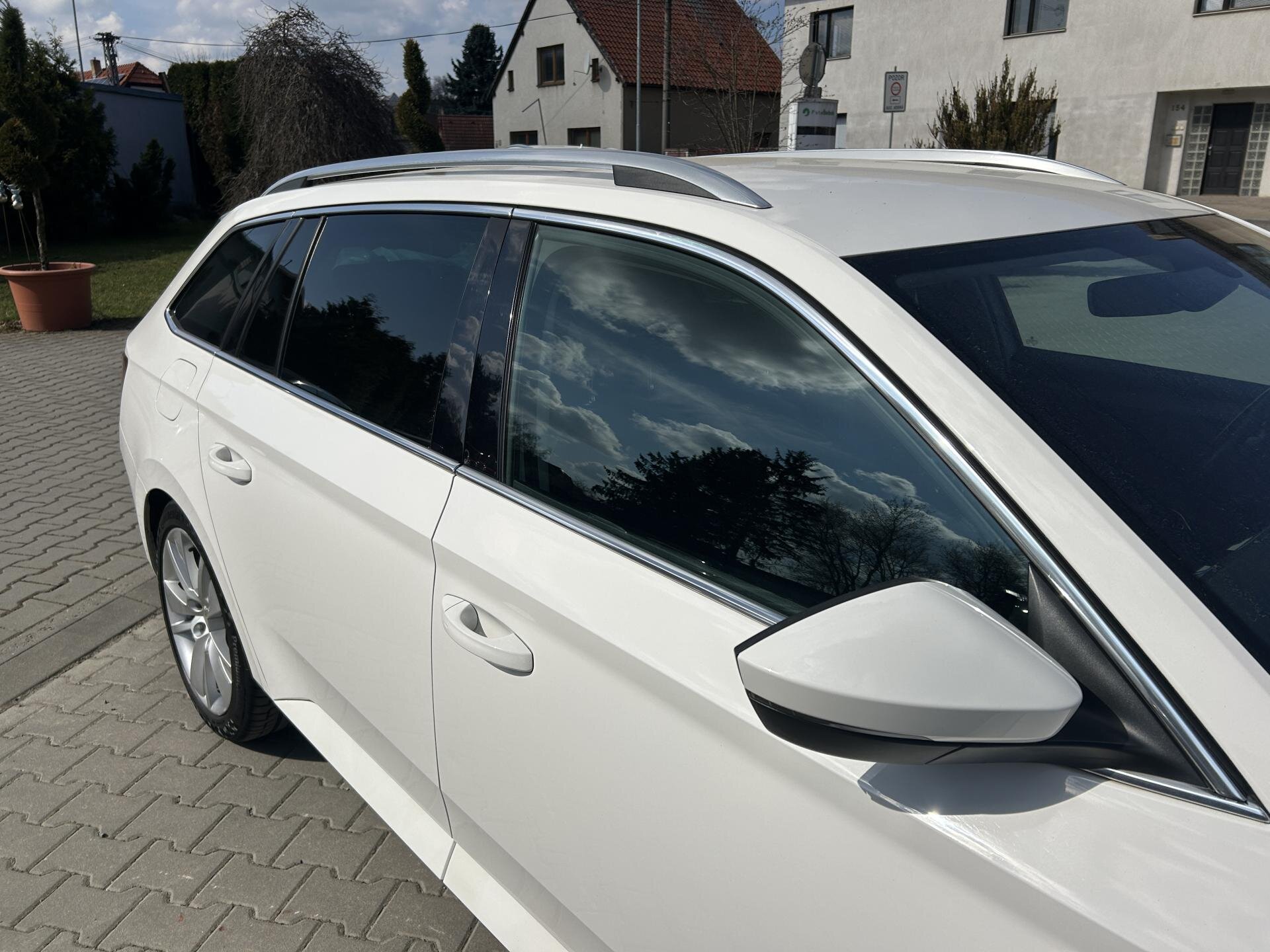 Škoda Superb Kombi 2,0 l 110 kw
