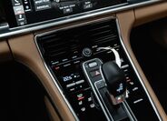 Porsche Panamera 9