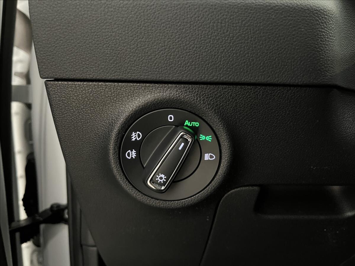 Škoda Karoq SUV / Terénní 1,5 l 110 kw