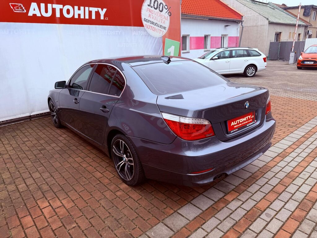 BMW Řada 5 Sedan 3,0 l 145 kw