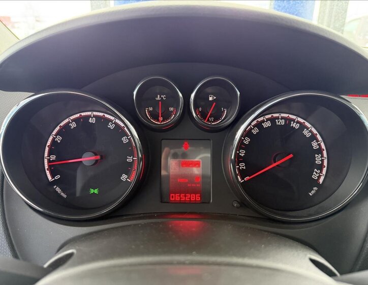 Opel Meriva MPV 1,4 l 88 kw