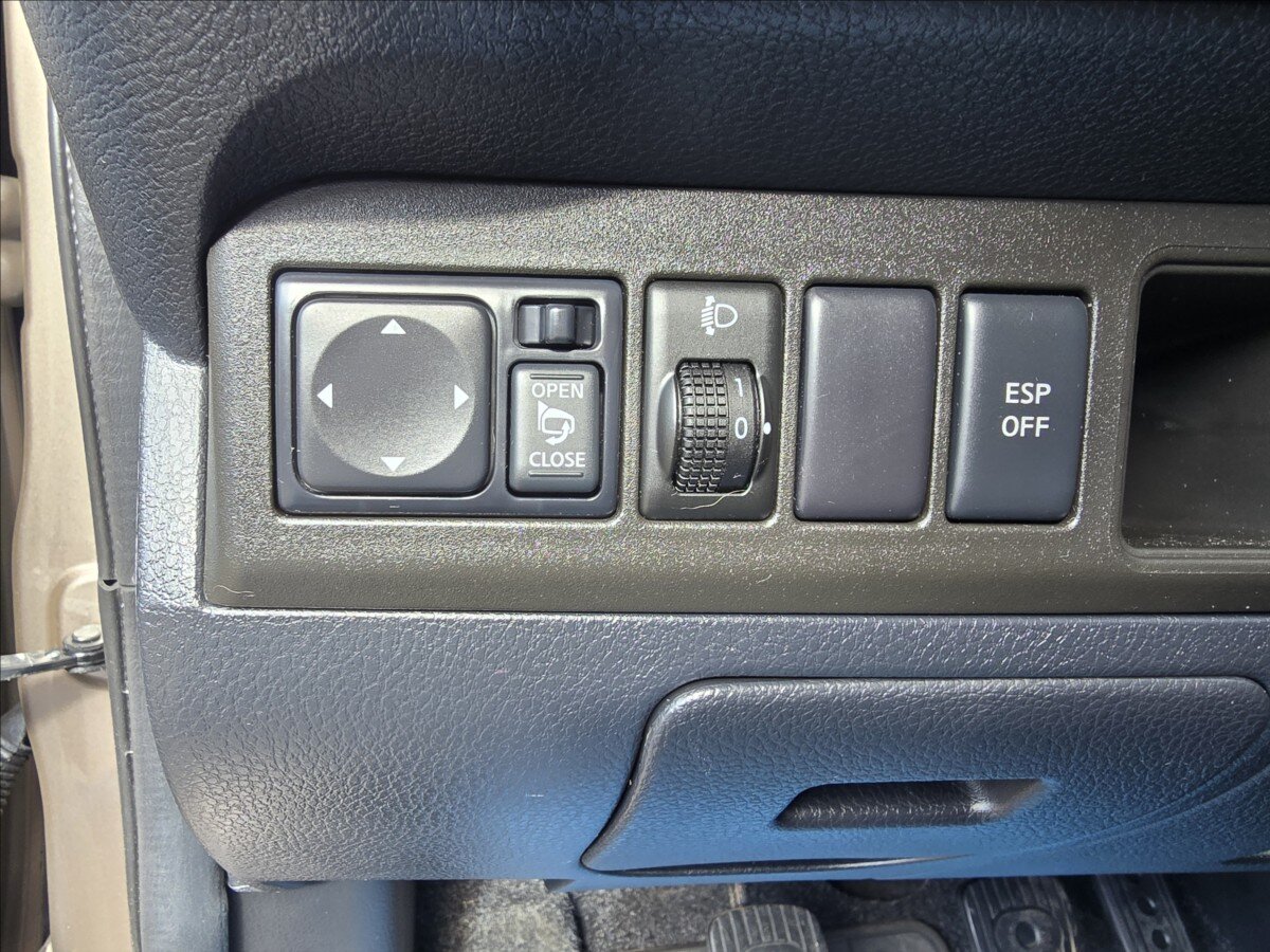 Nissan Note Hatchback 1,5 l 66 kw