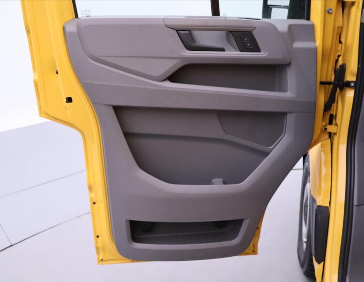 Volkswagen Crafter 12