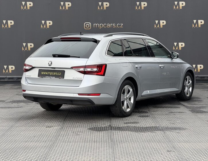 Škoda Superb 6