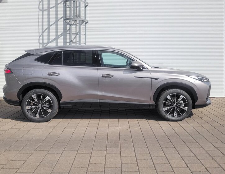 MG HS SUV / Terénní 1,5 l 105 kw