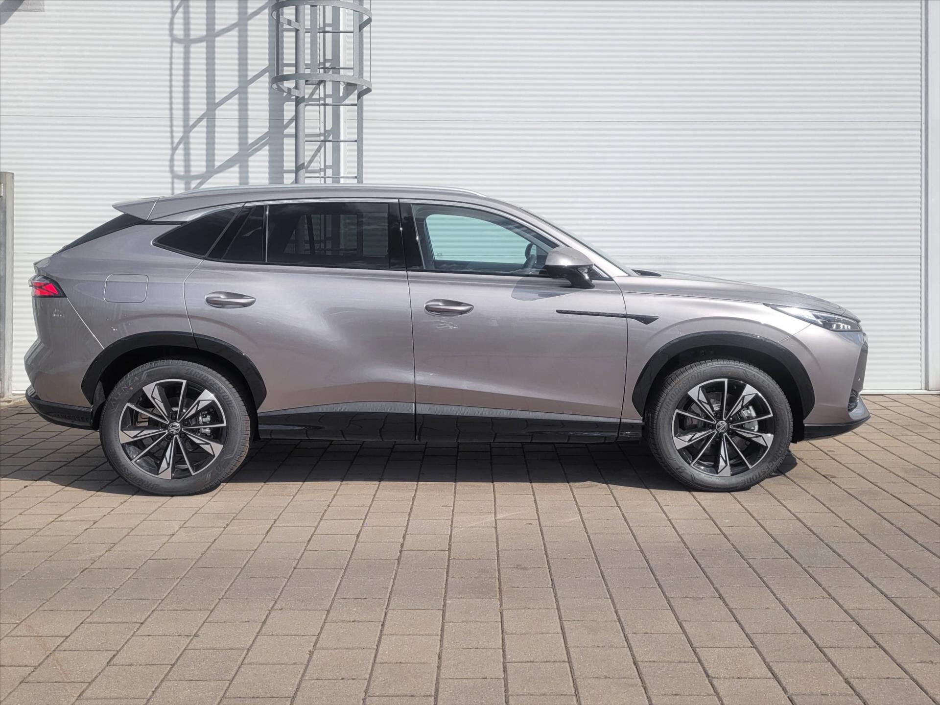 MG HS SUV / Terénní 1,5 l 105 kw