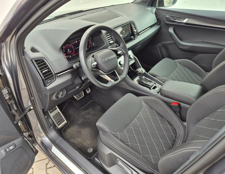 Škoda Karoq SUV / Terénní 1,5 l 110 kw