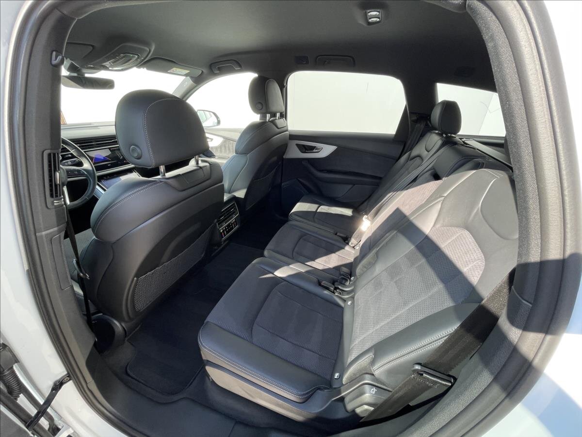 Audi Q7 SUV / Terénní 3,0 l 210 kw