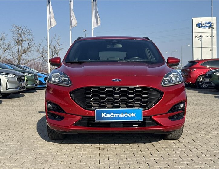 Ford Kuga SUV / Terénní 1,5 l 110 kw