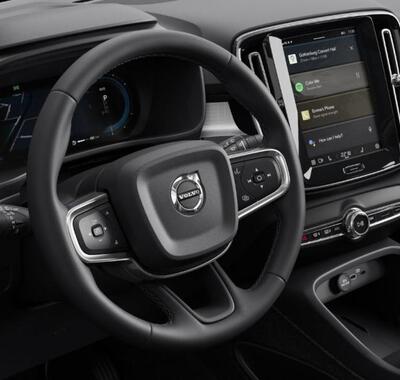 Volvo XC40 12