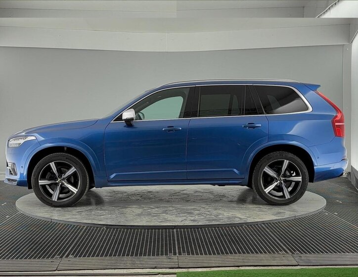 Volvo XC90 SUV / Terénní 2,0 l 173 kw