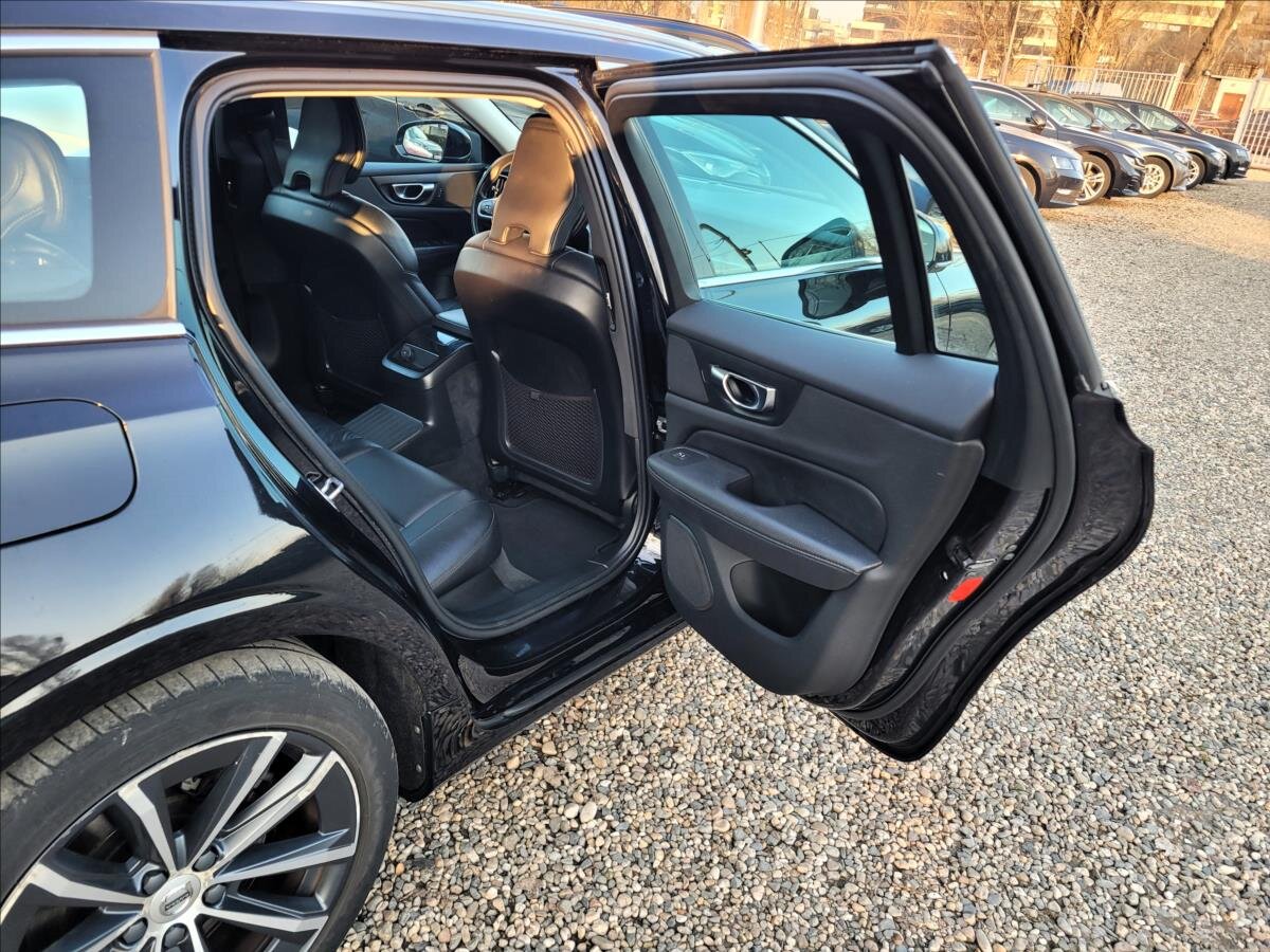 Volvo V60 Kombi 2,0 l 251 kw