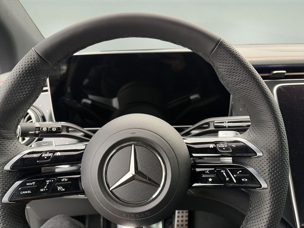 Mercedes-Benz Ostatní SUV 1,0 330 kw