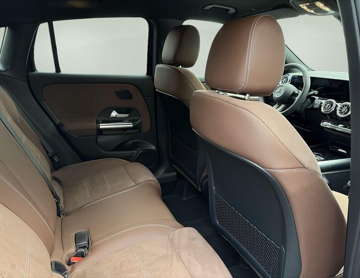 Mercedes-Benz GLA 14