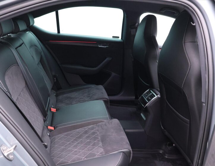 Škoda Superb Liftback 2,0 l 147 kw