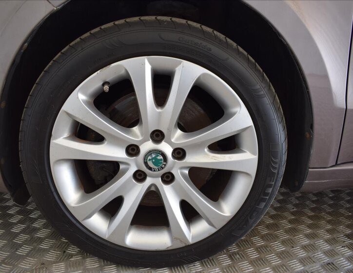 Škoda Superb Kombi 1,8 l 118 kw