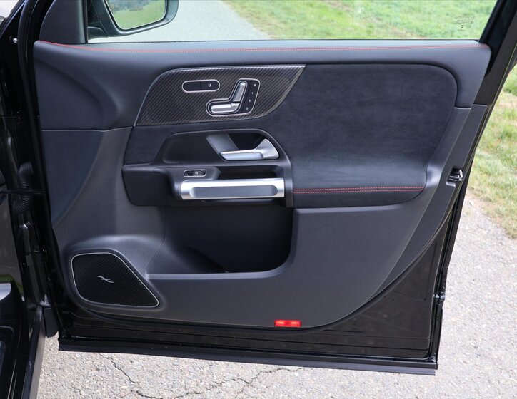 Mercedes-Benz GLB 15