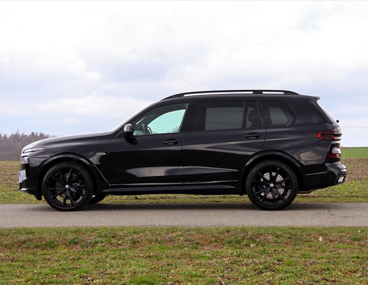 BMW X7 SUV / Terénní 3,0 l 259 kw