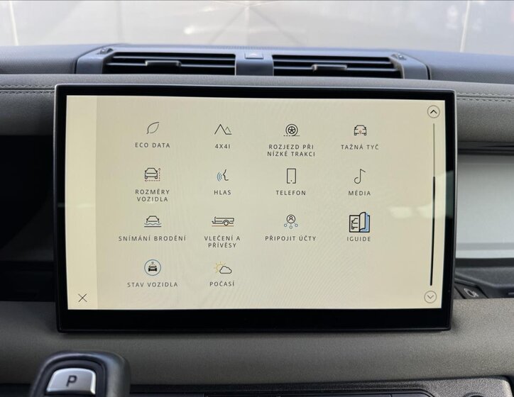 Land Rover Defender SUV / Terénní 3,0 l 183 kw