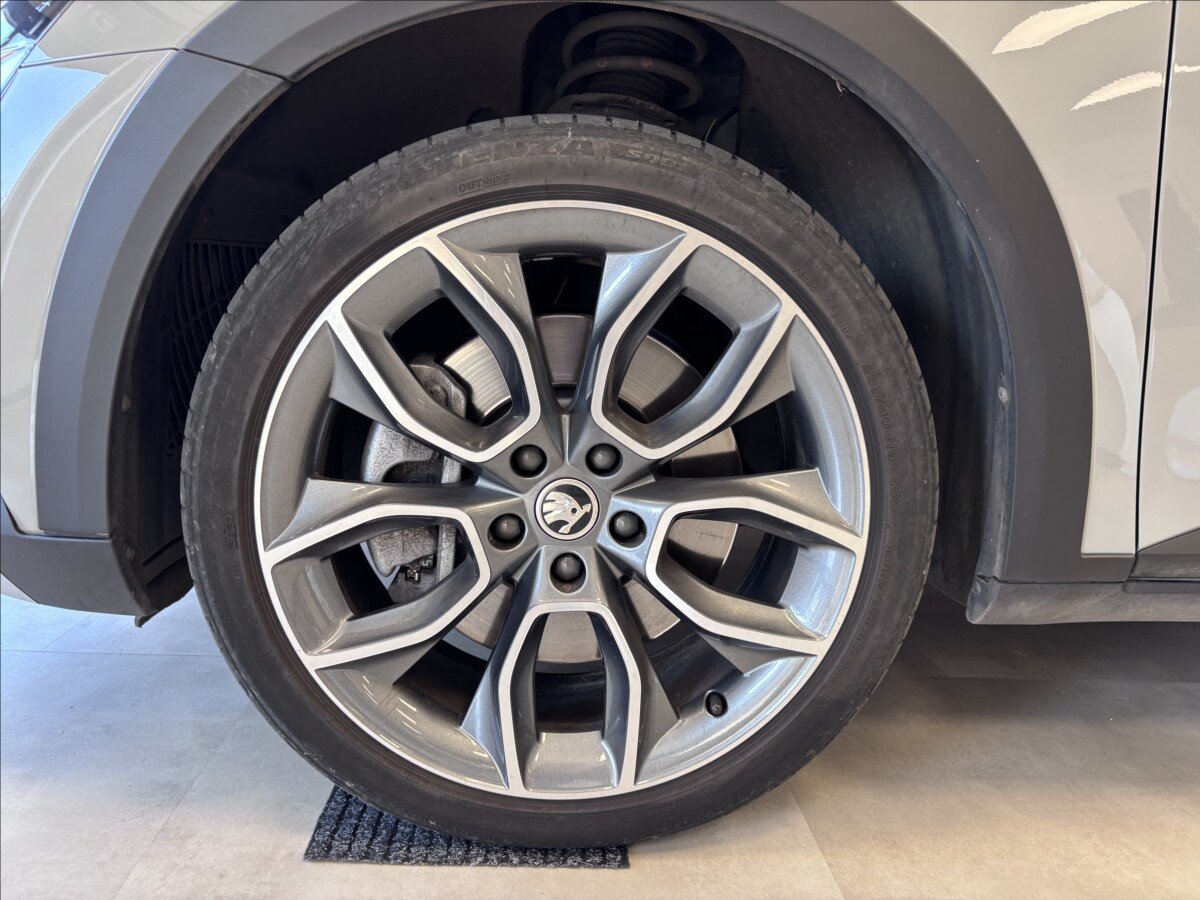 Škoda Superb Kombi 2,0 l 206 kw