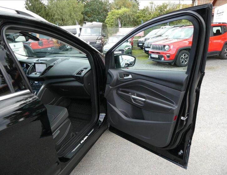 Ford Kuga 28