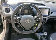 Toyota Aygo Hatchback 998,0 53 kw