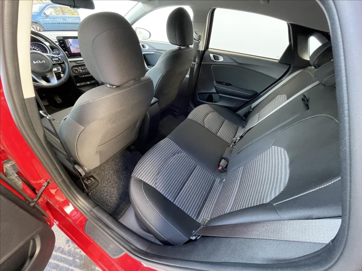 KIA Ceed Hatchback 998,0 74 kw