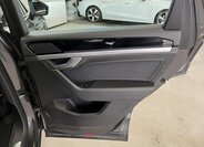 Volkswagen Touareg 28