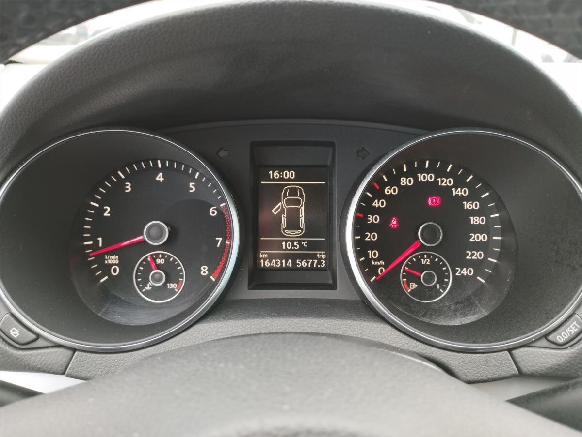 Volkswagen Golf Hatchback 1,4 l 118 kw