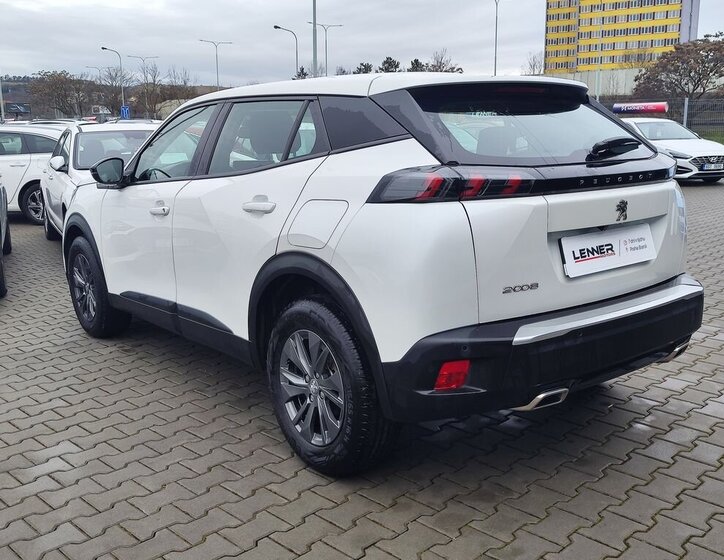 Peugeot 2008 SUV 1,2 l 96 kw