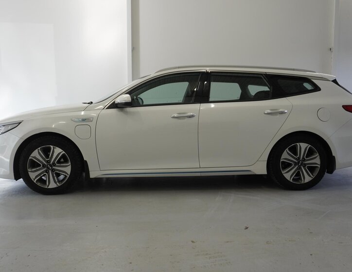 KIA Optima Kombi 2,0 l 151 kw