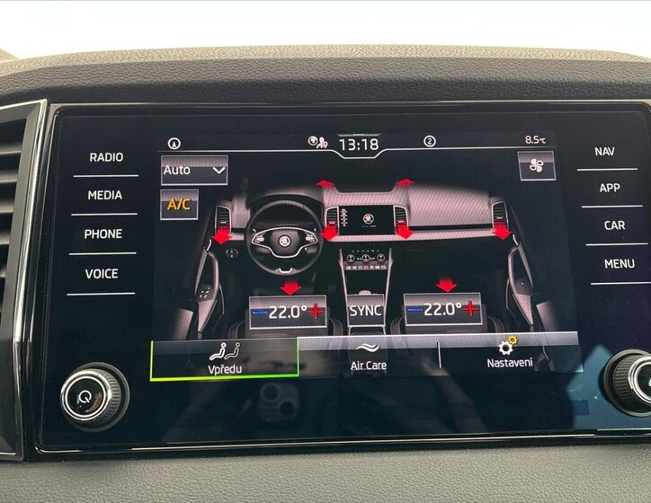 Škoda Karoq SUV / Terénní 2,0 l 85 kw