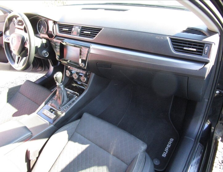 Škoda Superb Kombi 2,0 l 110 kw