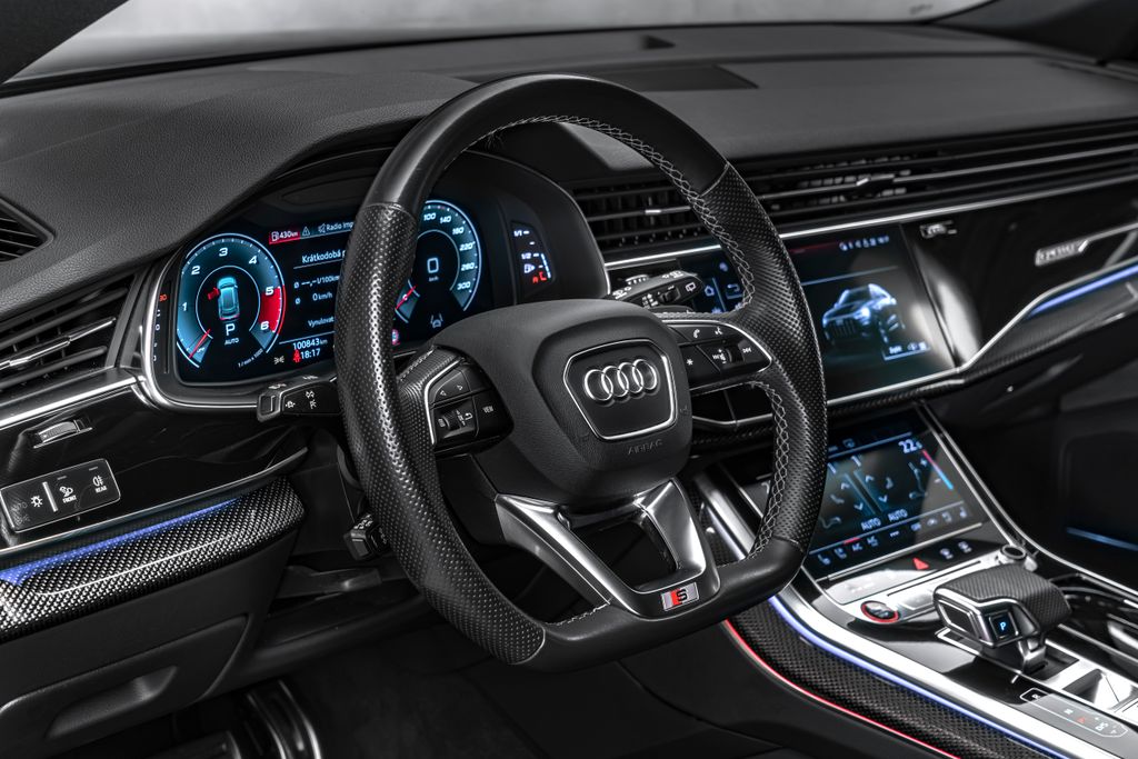 Audi SQ8