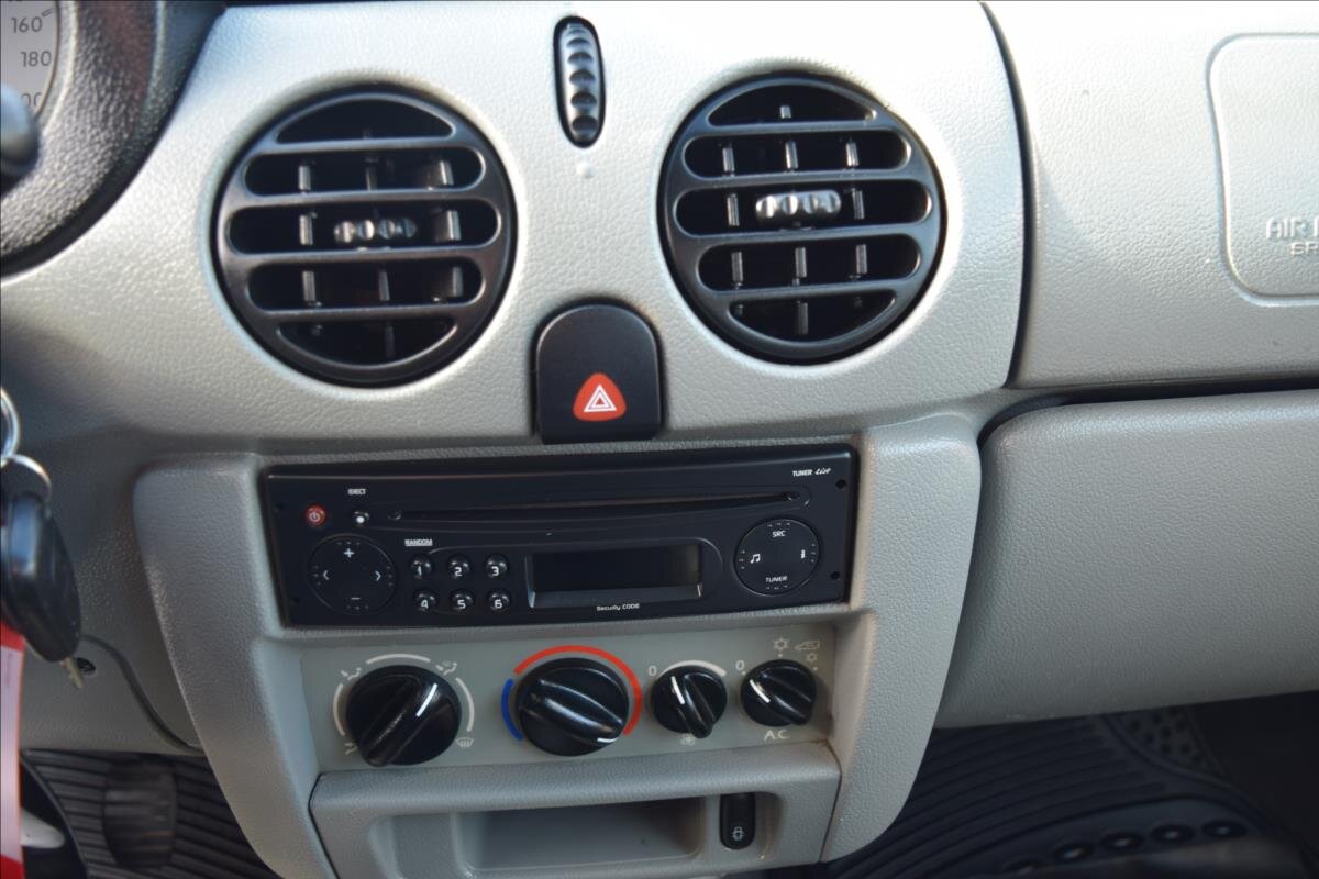 Renault Kangoo Kombi 1,1 l 55 kw