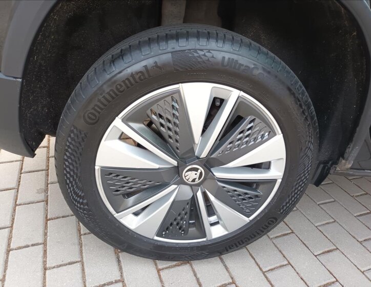 Škoda Karoq SUV / Terénní 1,5 l 110 kw