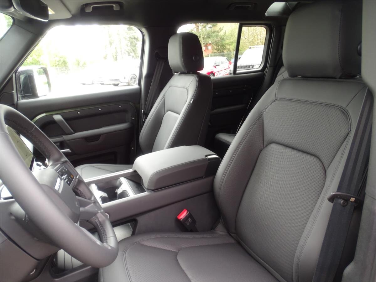 Land Rover Defender SUV / Terénní 3,0 l 183 kw