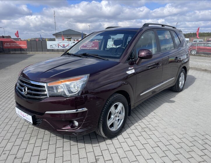 SsangYong Rodius SUV / Terénní 2,0 l 114 kw