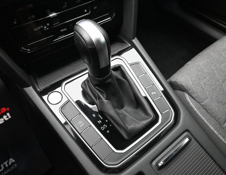 Volkswagen Passat Kombi 2,0 l 110 kw