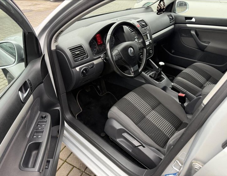 Volkswagen Golf Hatchback 1,4 l 90 kw