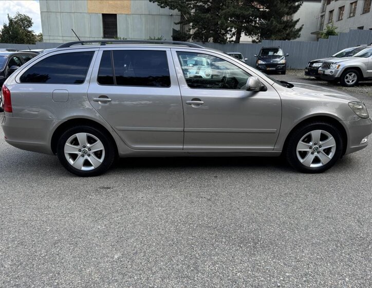 Škoda Octavia Kombi 1,6 l 77 kw