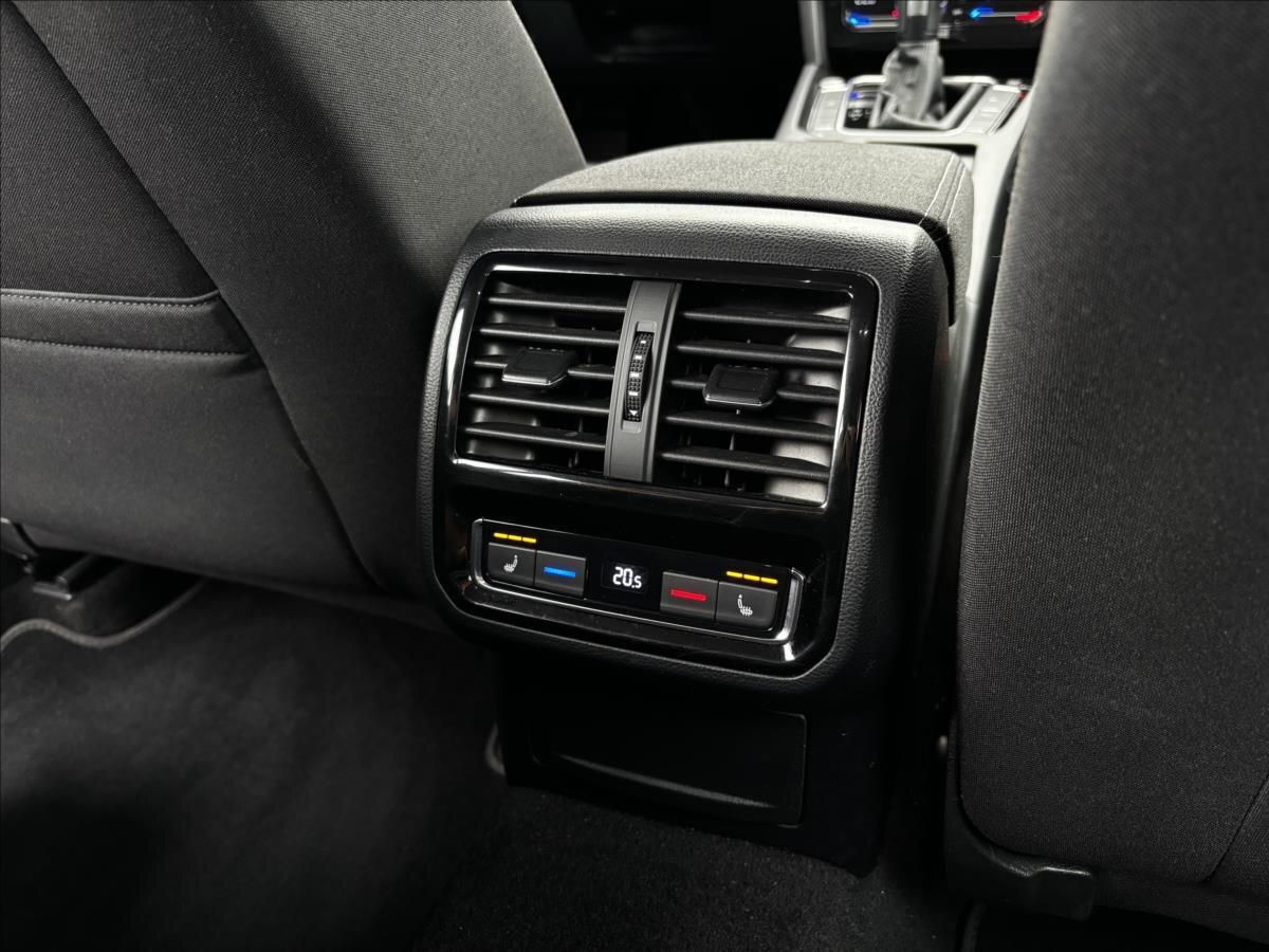 Volkswagen Passat Kombi 1,5 l 110 kw