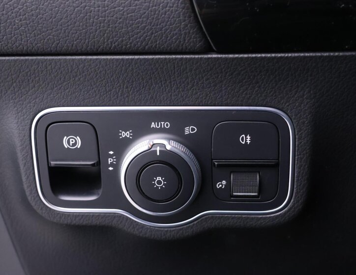 Mercedes-Benz Třídy B Hatchback 2,0 l 110 kw