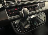 Volkswagen Multivan 13