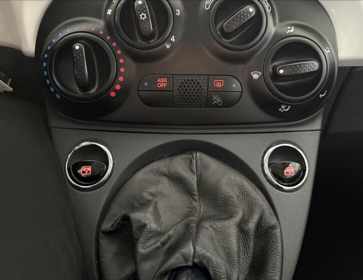 Fiat 500 Hatchback 1,2 l 51 kw