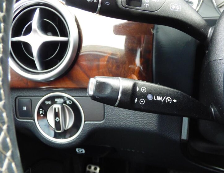 Mercedes-Benz GLK SUV / Terénní 2,1 l 125 kw