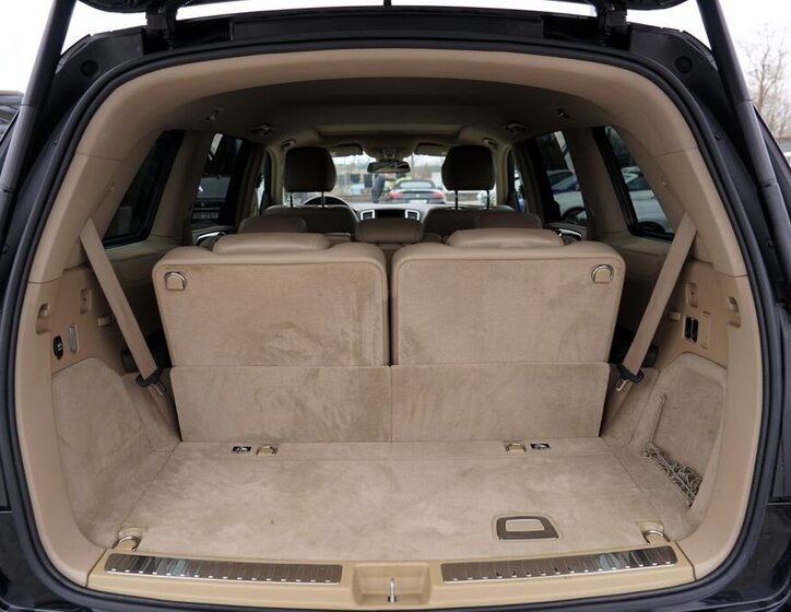 Mercedes-Benz GL SUV / Terénní 4,7 l 320 kw