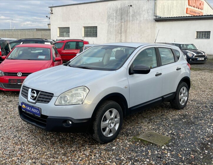 Nissan Qashqai SUV 1,5 l 78 kw