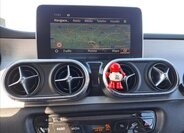 Mercedes-Benz Třídy X 16