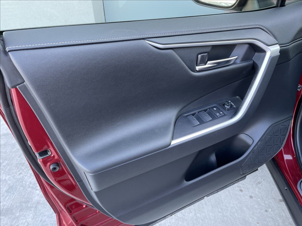 Toyota RAV4 Kombi 2,5 l 163 kw